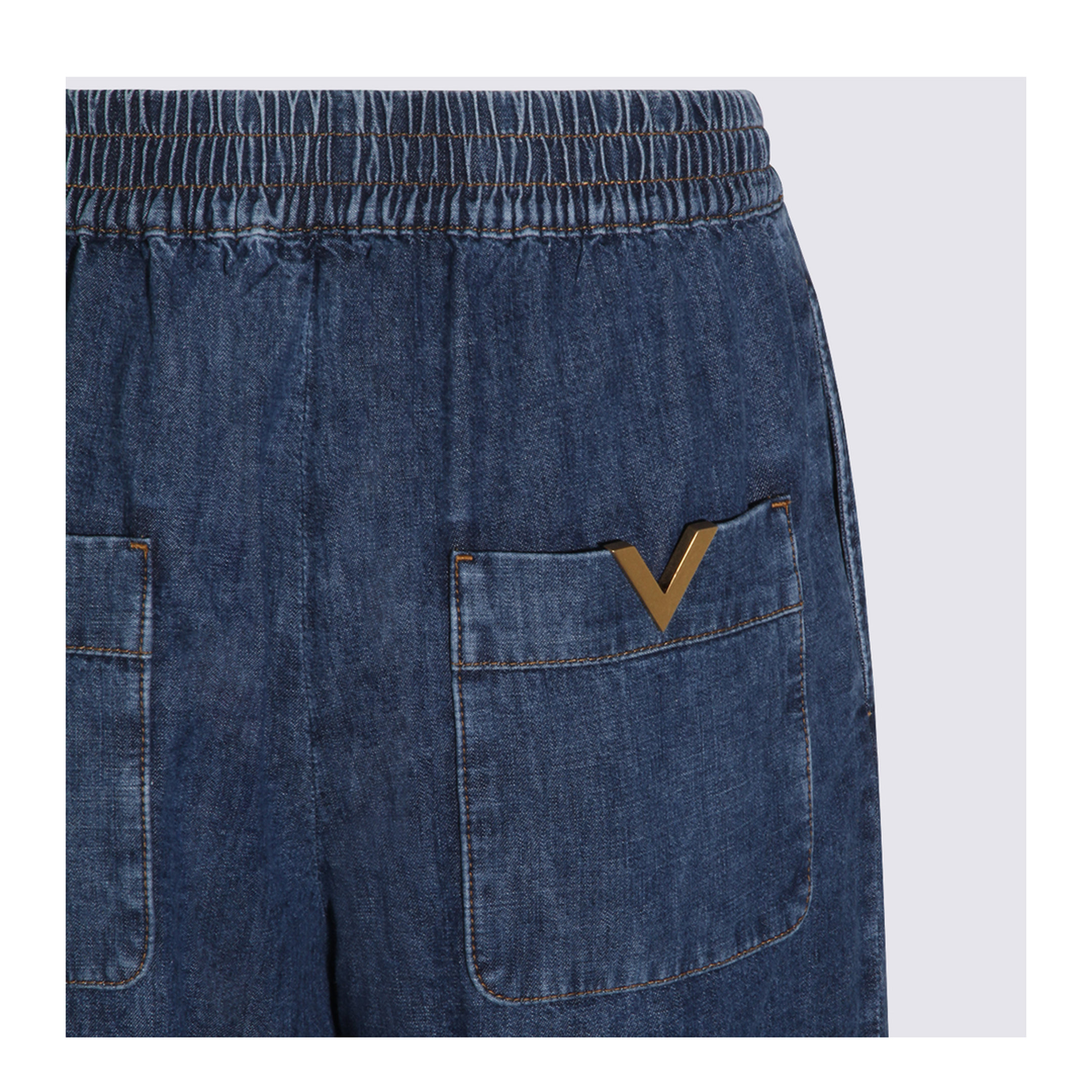 Blue Jeans in Chambray Denim - Image 9