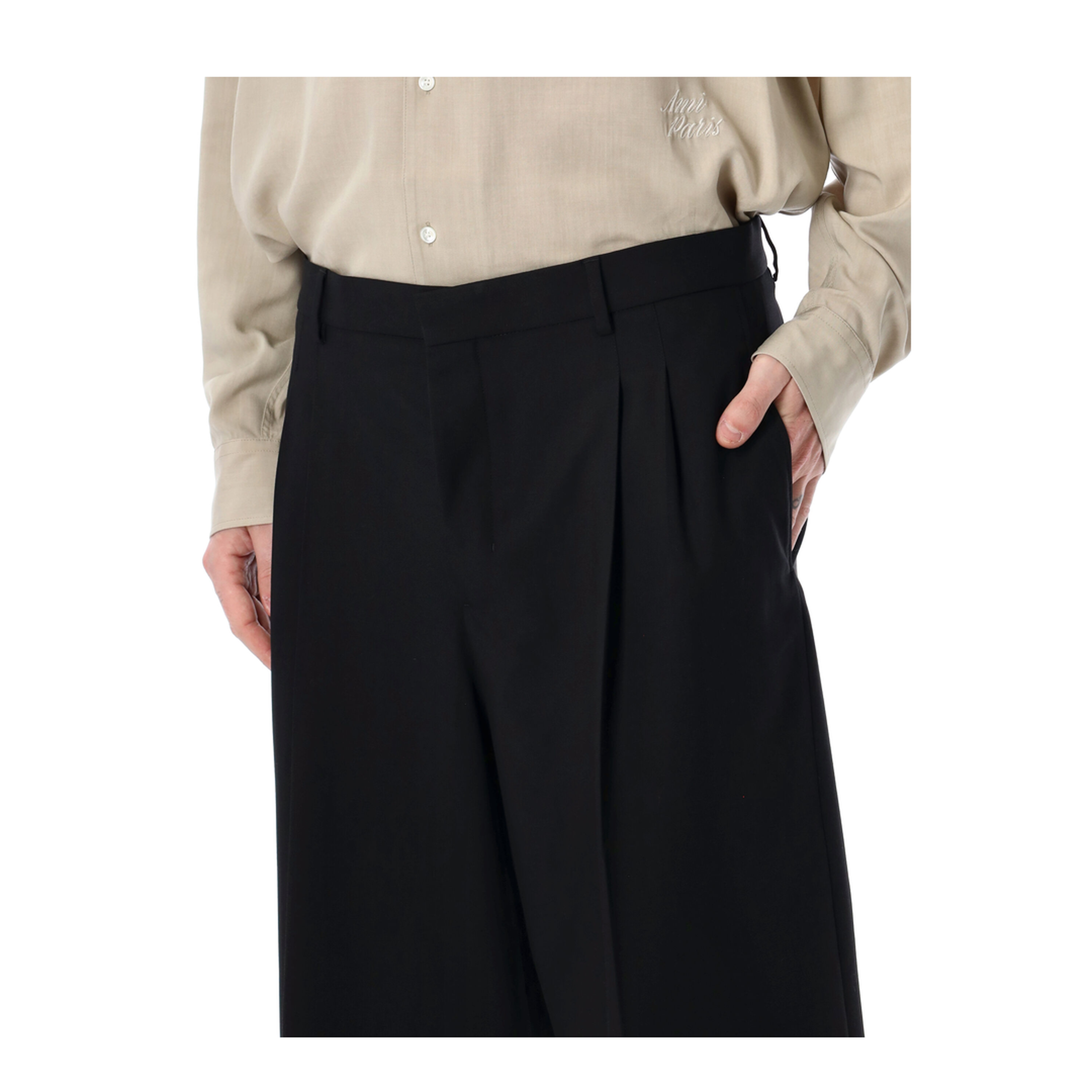 Black Pleated Bermuda Shorts in Cotton - Image 3