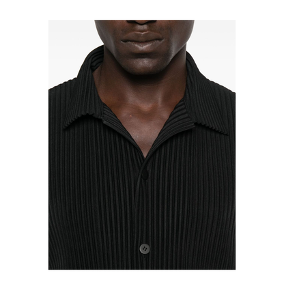 Black Pleated Texture Short Sleeves Button Fastening Straight Hemline - Image 3