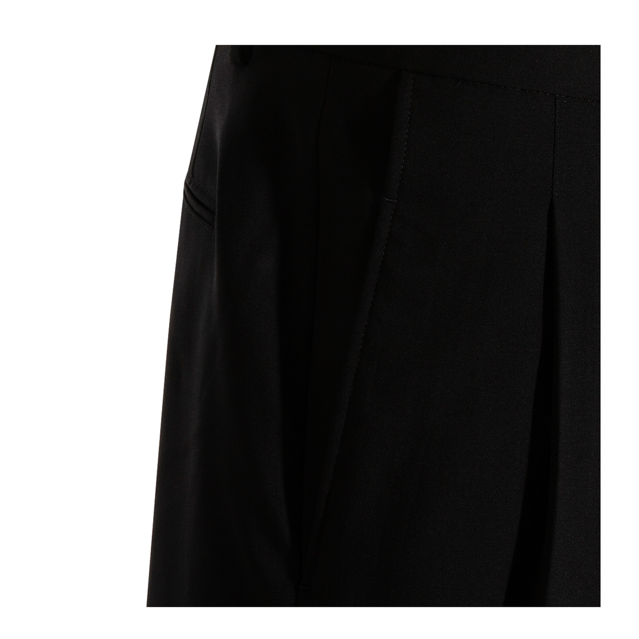 Black Pleated Bermuda Shorts in Cotton - Image 7