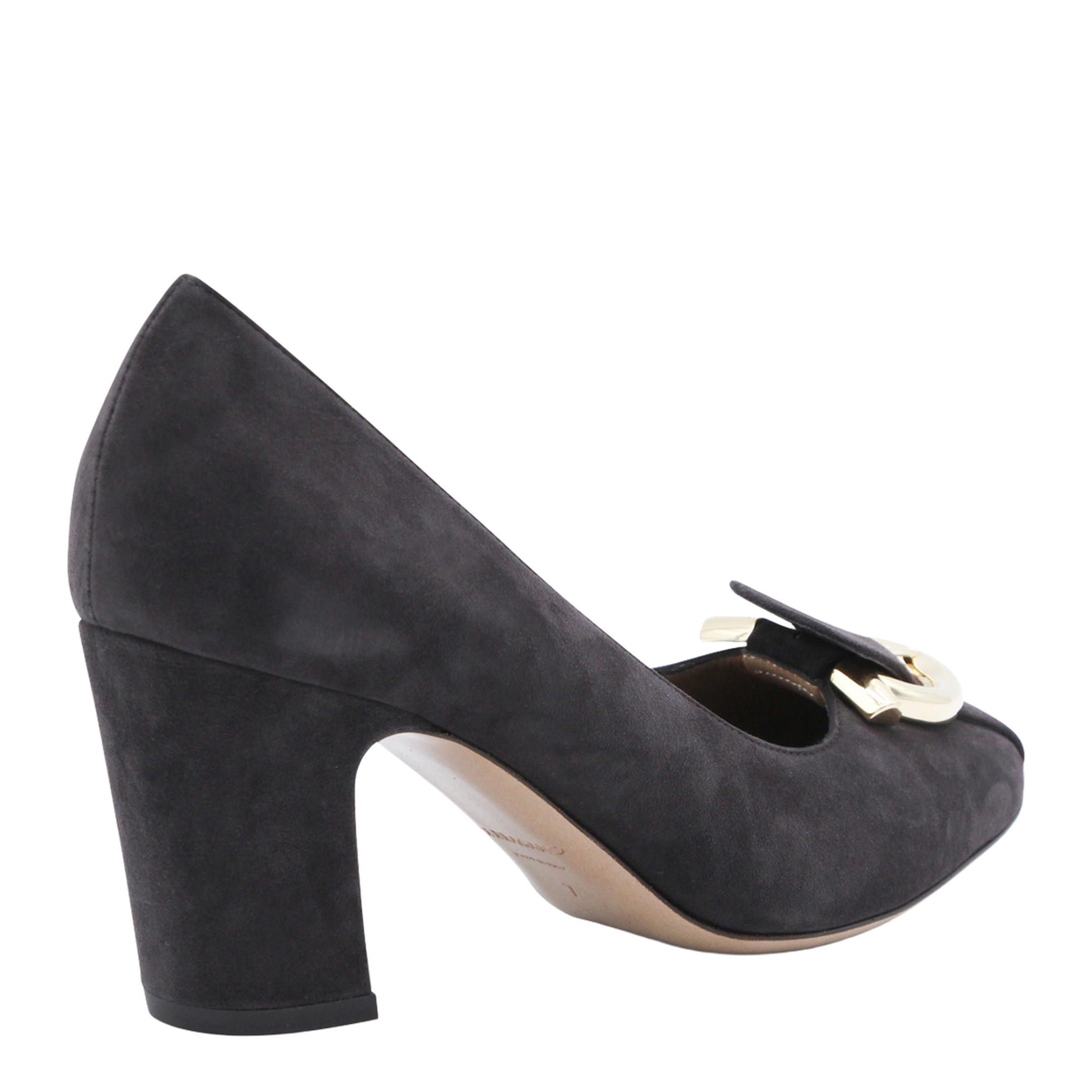 With Heel - Image 6
