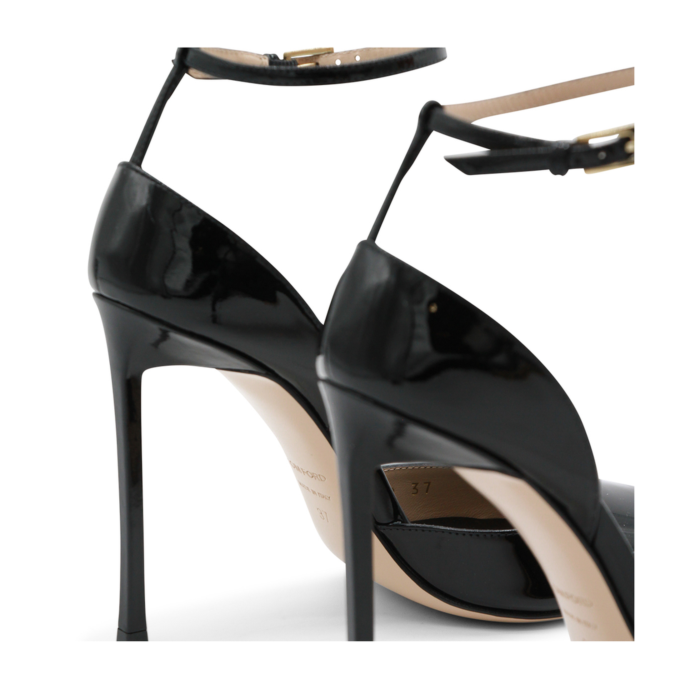 With Heel - Image 8
