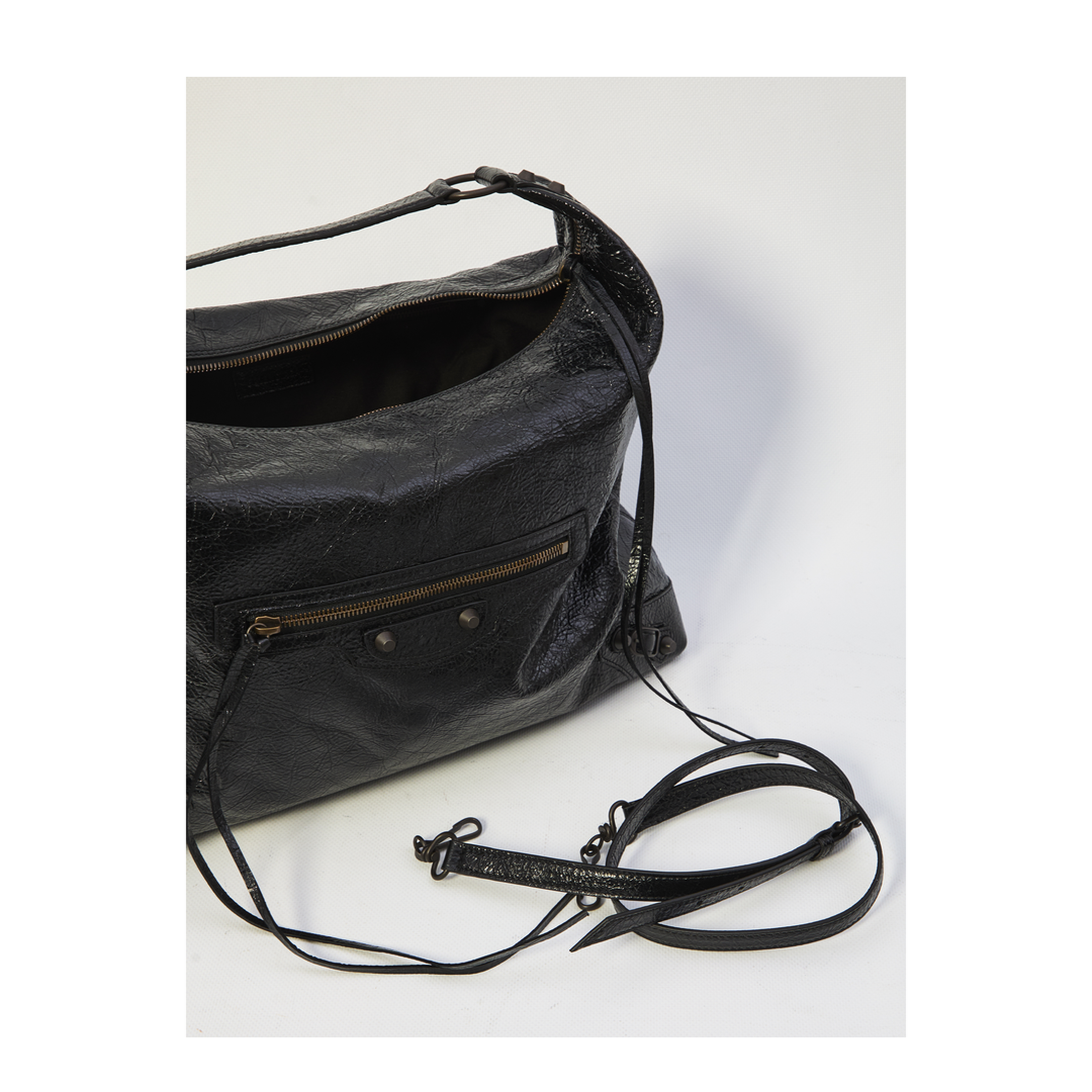 City Hobo Bag Medium - Image 4