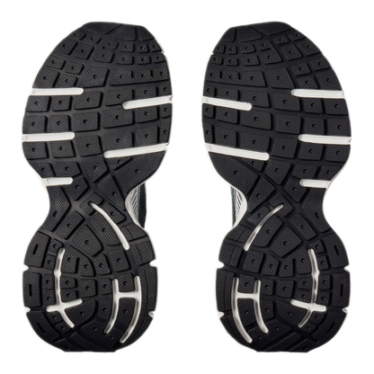 Gradient Sneaker in Black Grey White - Image 7