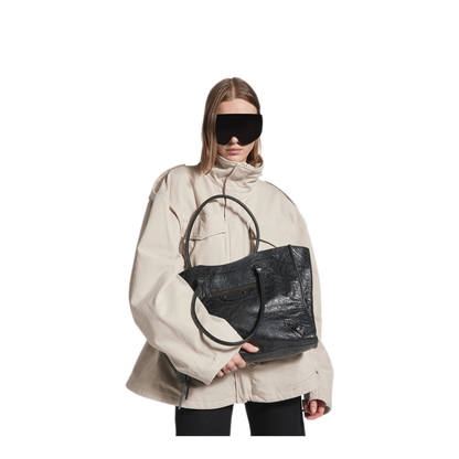 City Tote Bag Medium in Arena Lambskin - Image 7