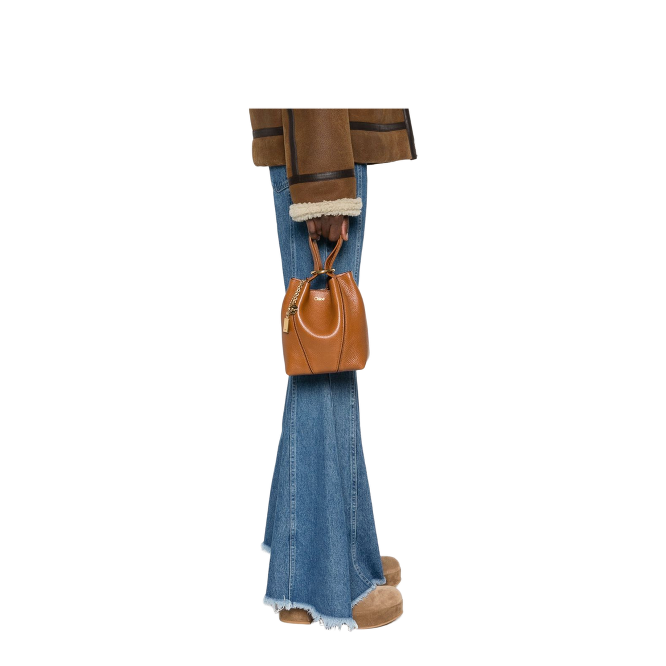 Small Spin Tote Bag in Grained Leather - Image 2