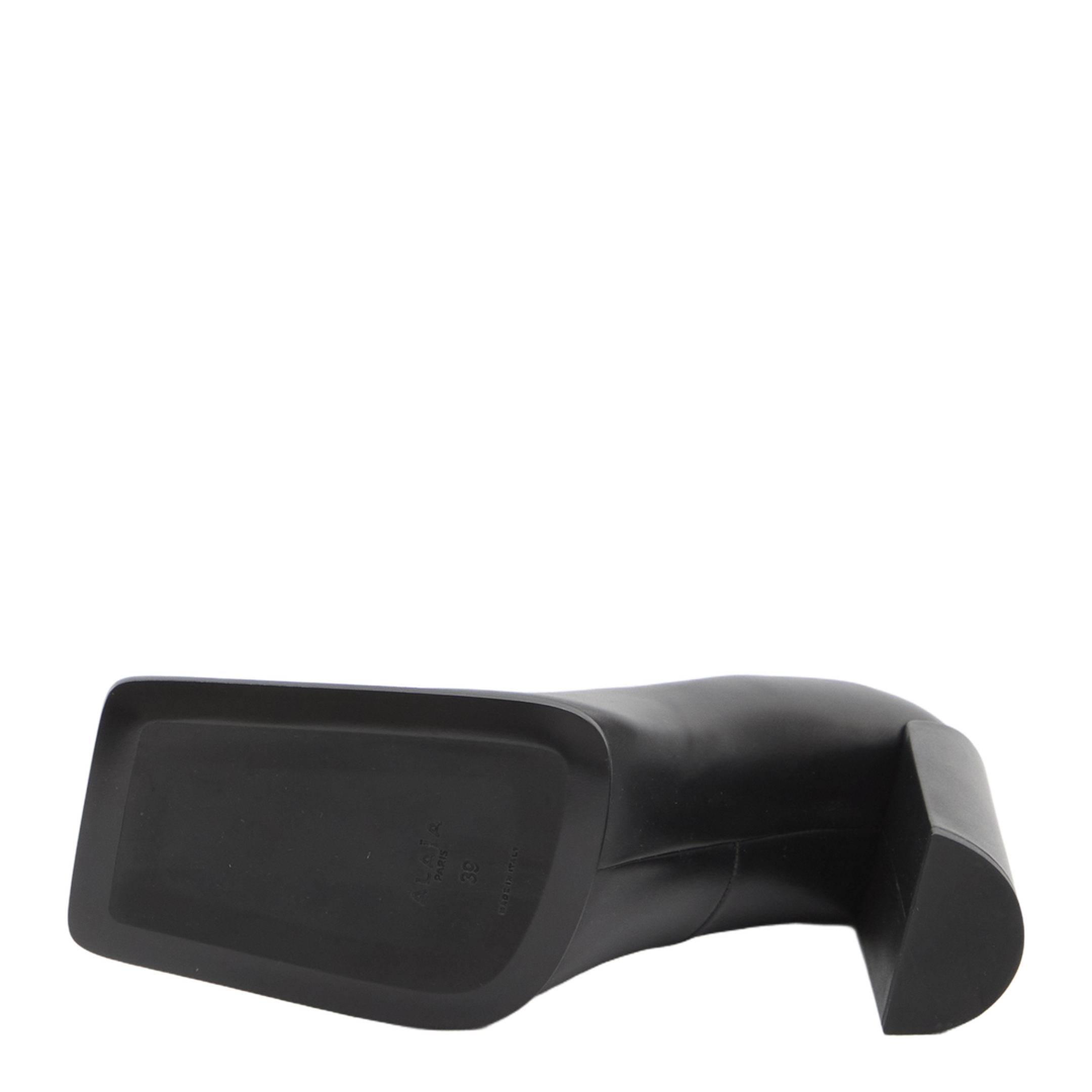 With Heel Black - Image 4