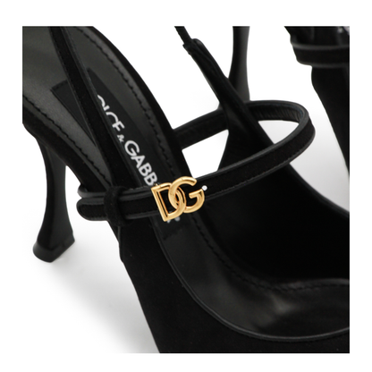With Heel - Image 6