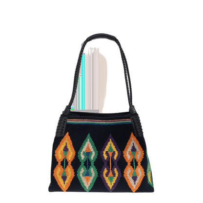 Libra Medium Shoulder Bag - Image 3