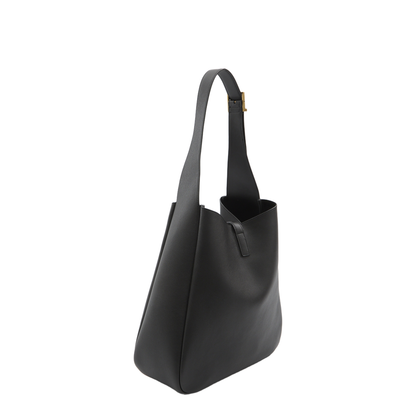 Le 5 À 7 Supple Large Grained Calfskin Shoulder Bag - Black - Image 2