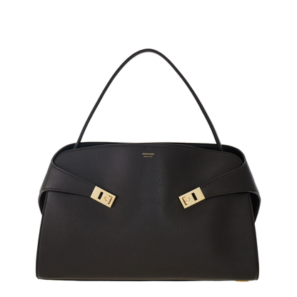 Hug Shoulder Bag Black - Image 1