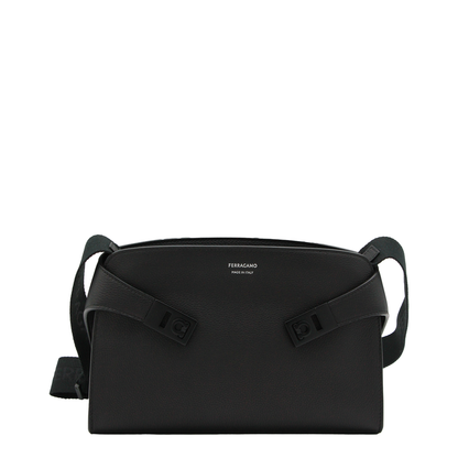 Hug Hammered Calfskin Messenger Bag - Nero - Image 1