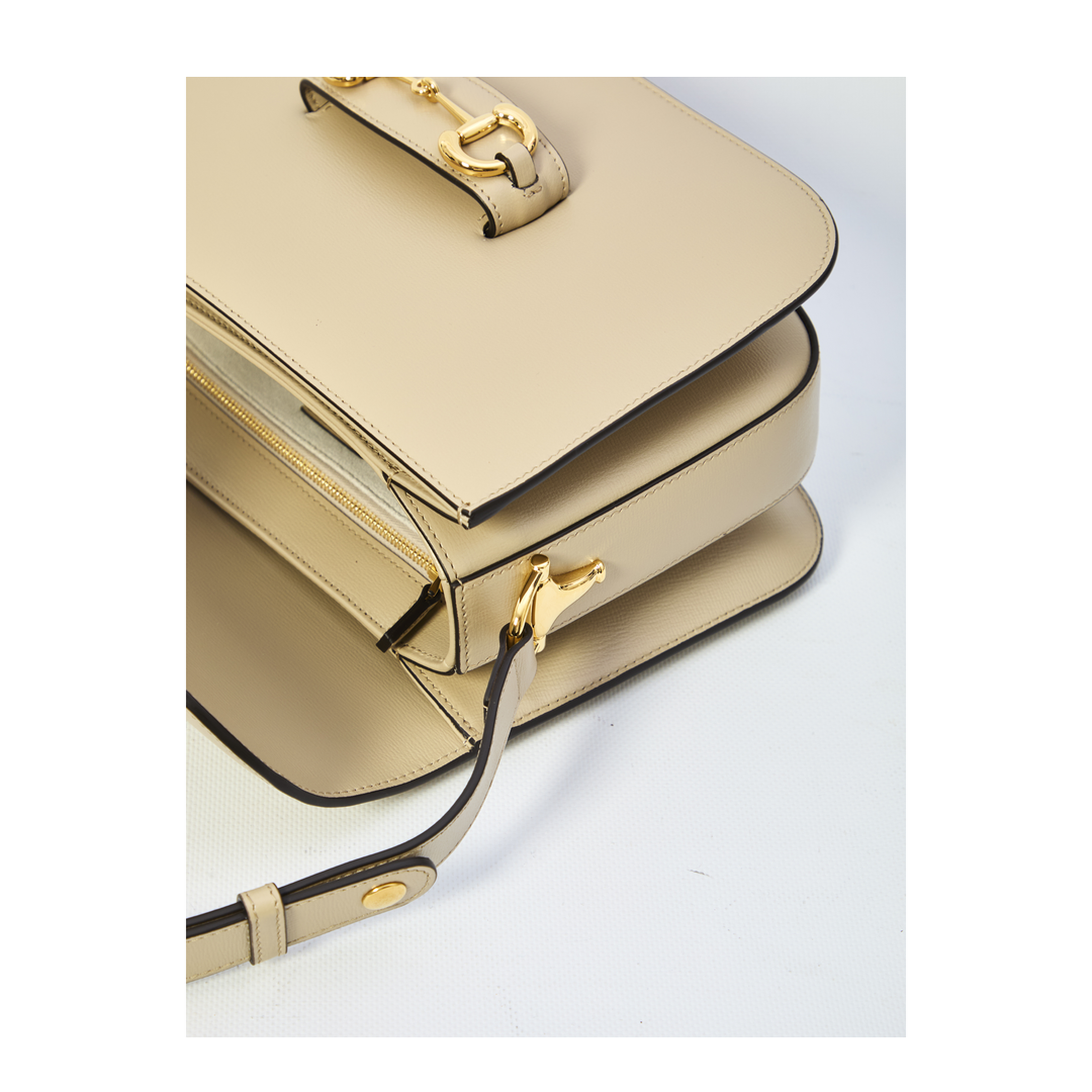 Medium Shoulder Bag - Image 4