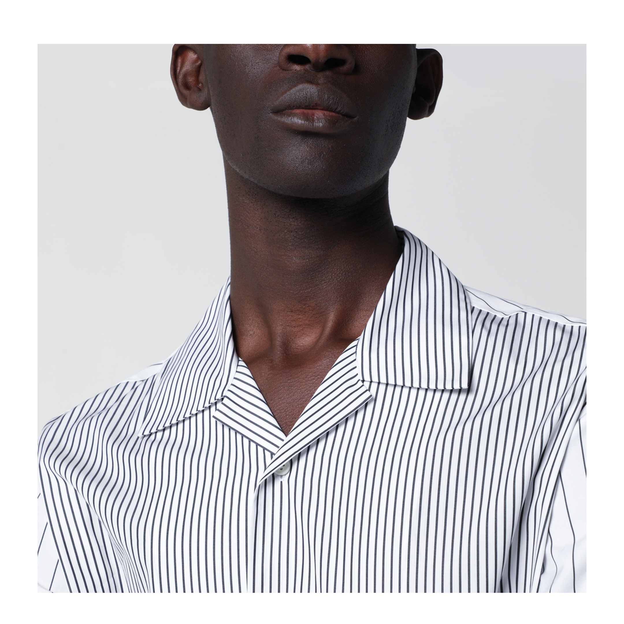 Men's Lightweight Cotton Shirt - Image 2