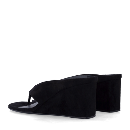 Black Boots - Image 3