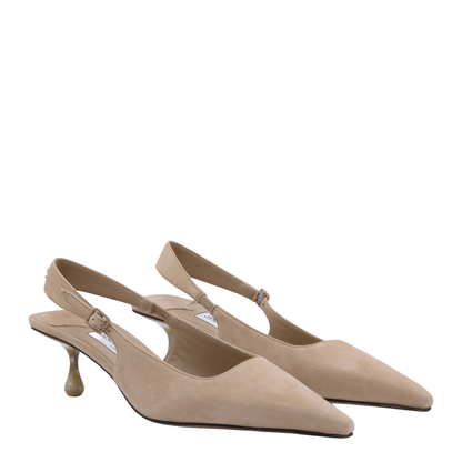 With Heel - Image 4