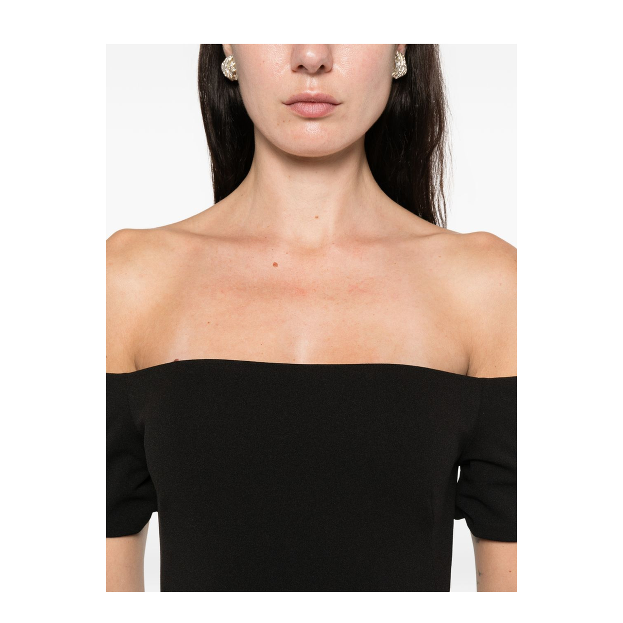 Black Long Dress With Off-The-Shoulder Design - Image 2