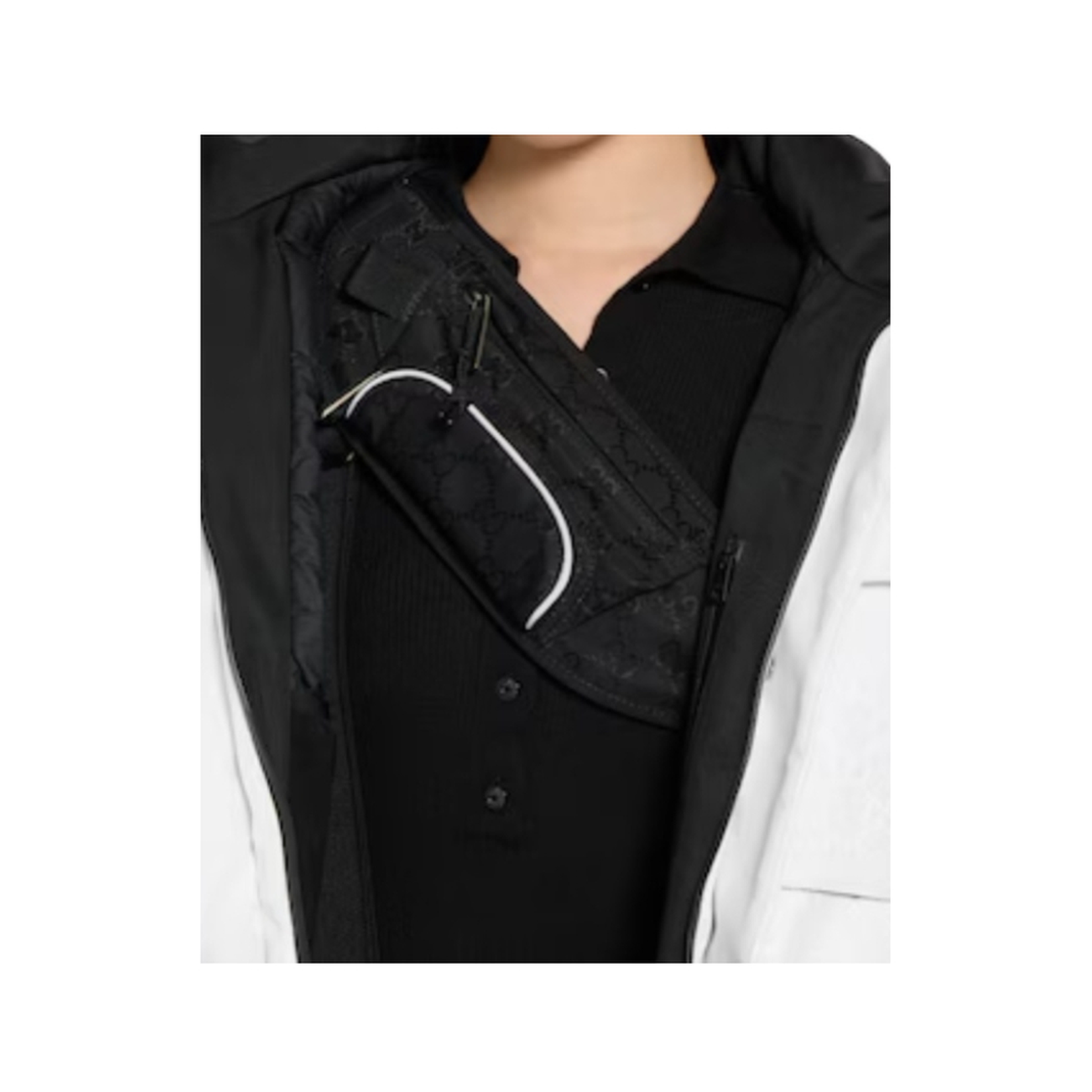 Large Belt Bag in Black - Image 5