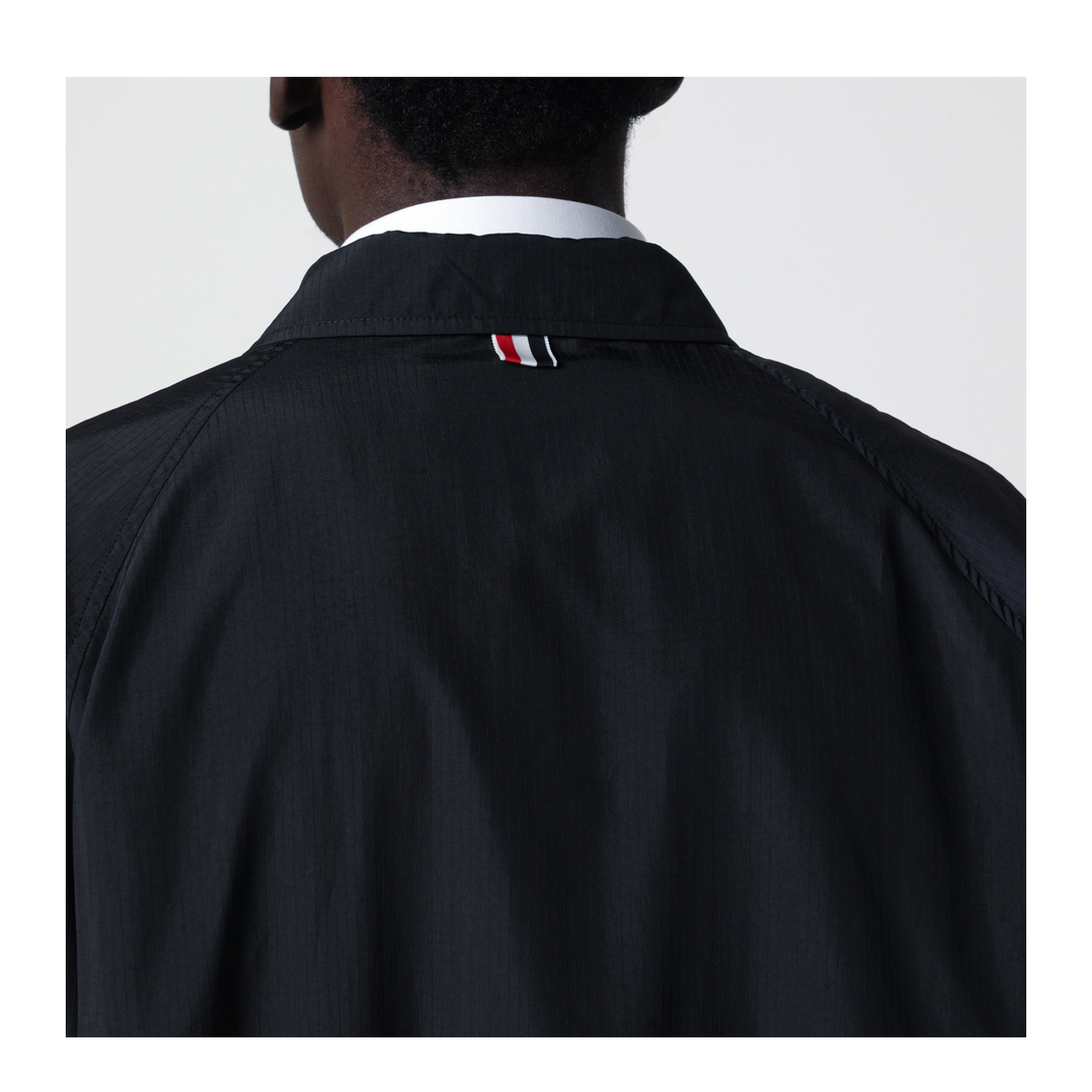 Lightweight Navy Blue Zip-Up Jacket - Image 2