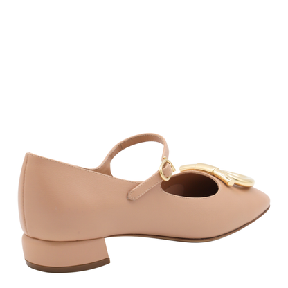 With Heel - Image 5
