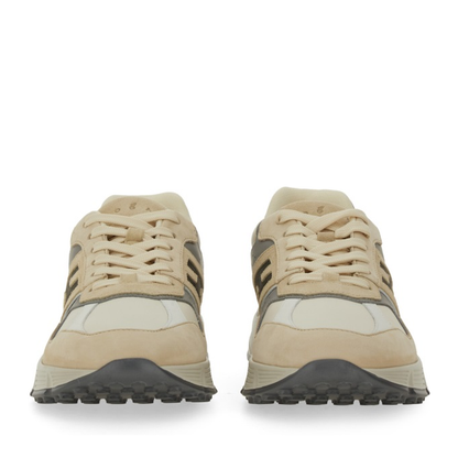 Hyperlight Sneaker - Image 3