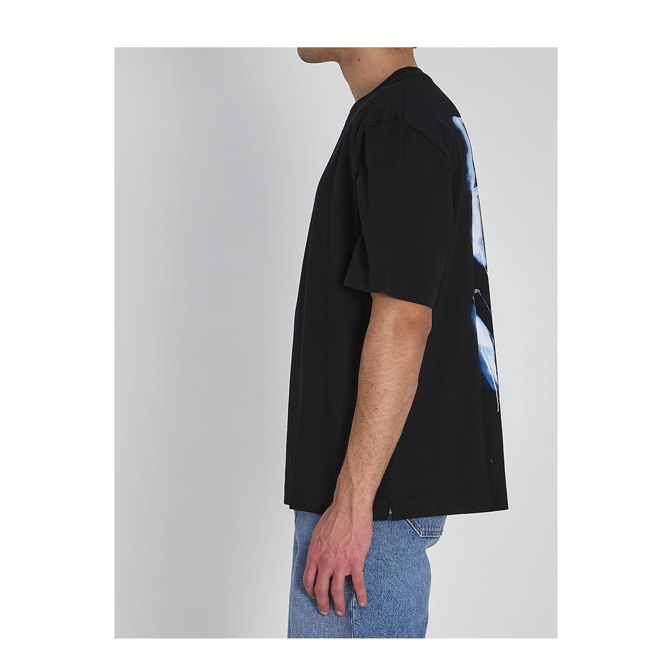 3D Arrow Spray T-Shirt - Image 3