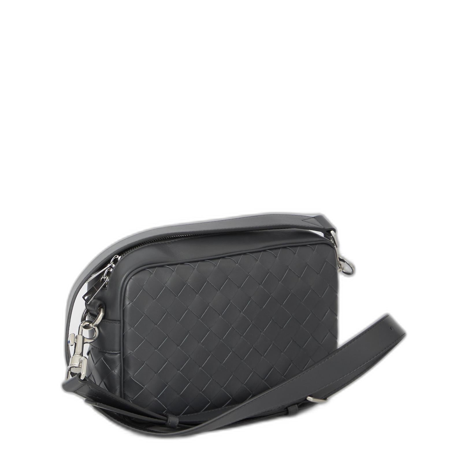 Intrecciato Small Classic Shoulder Bag - Image 2