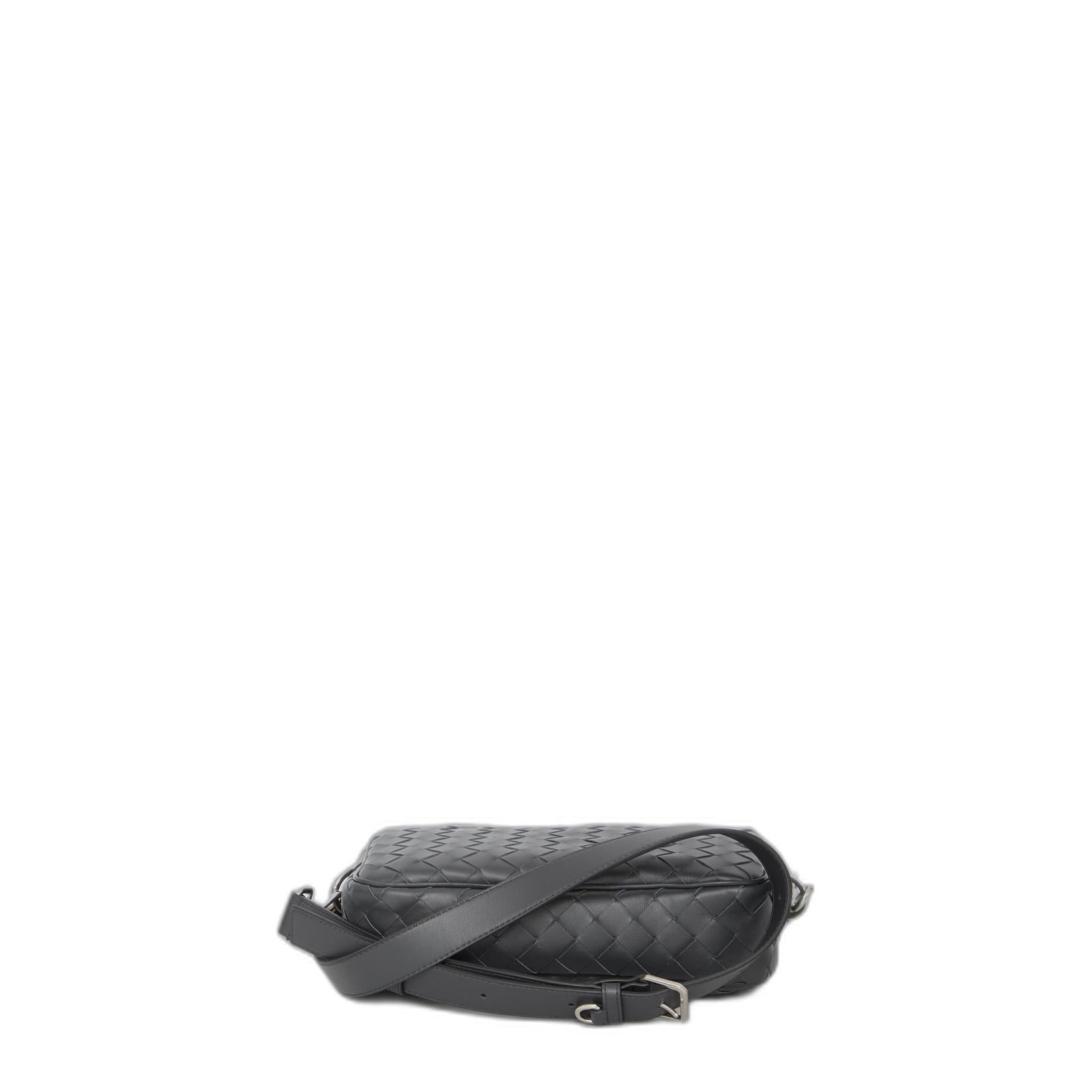 Intrecciato Small Classic Shoulder Bag - Image 3