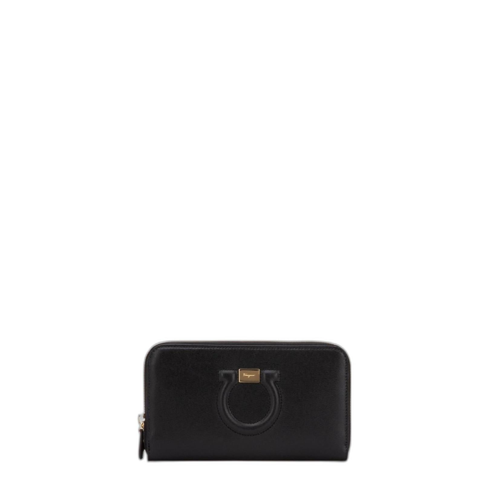 Salvatore Ferragamo Women's Wallet - Image 1